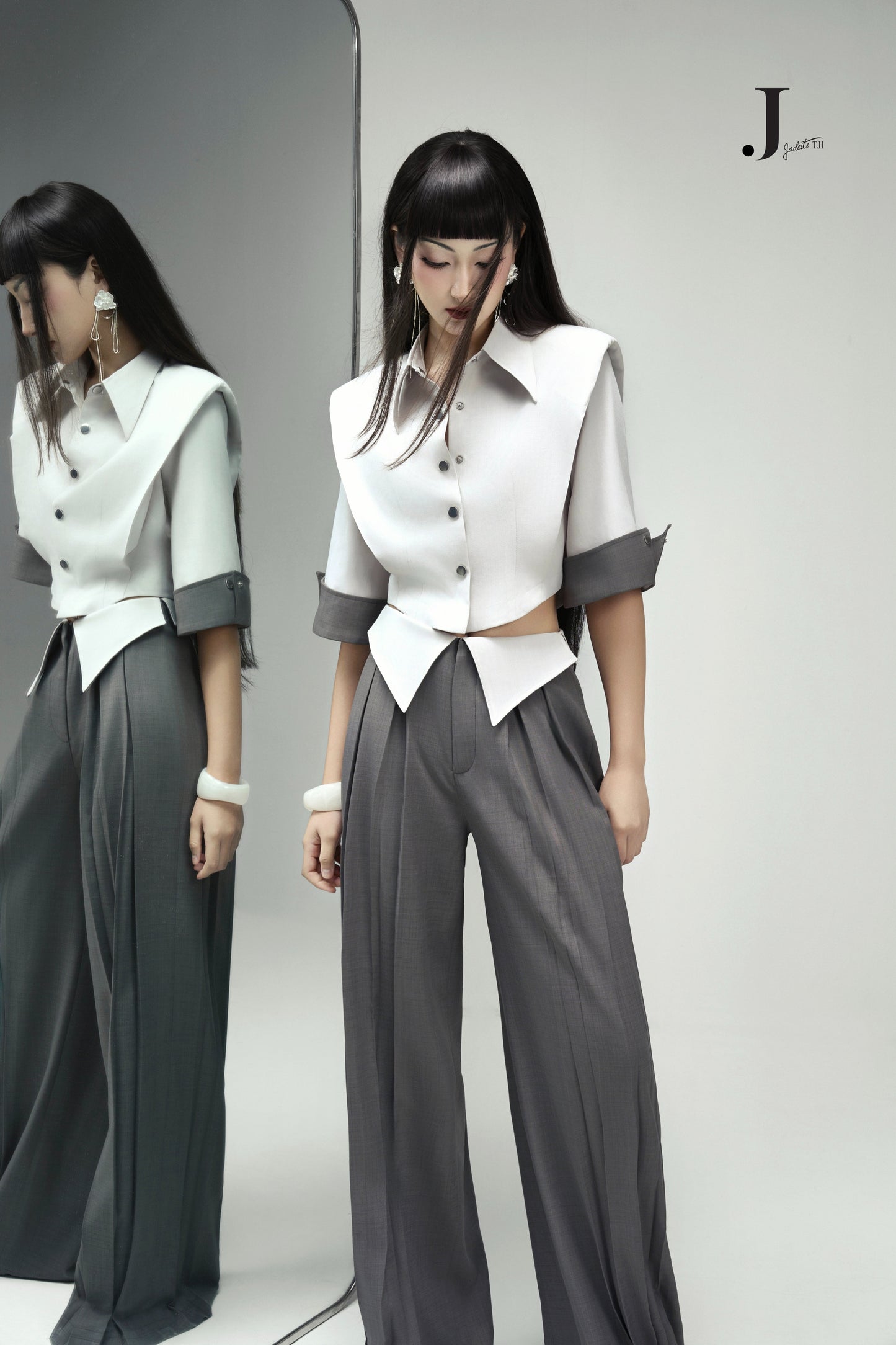 Front & Back Grey Crop-Shirt & Front & Back Grey Pants
